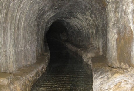 Cunicoli sotterranei a San Gavino: leggenda o realtà?