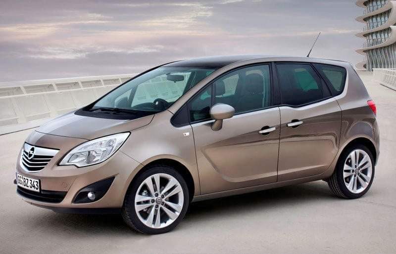 Guspini, rubata una Opel Meriva: un appello per gli avvistamenti